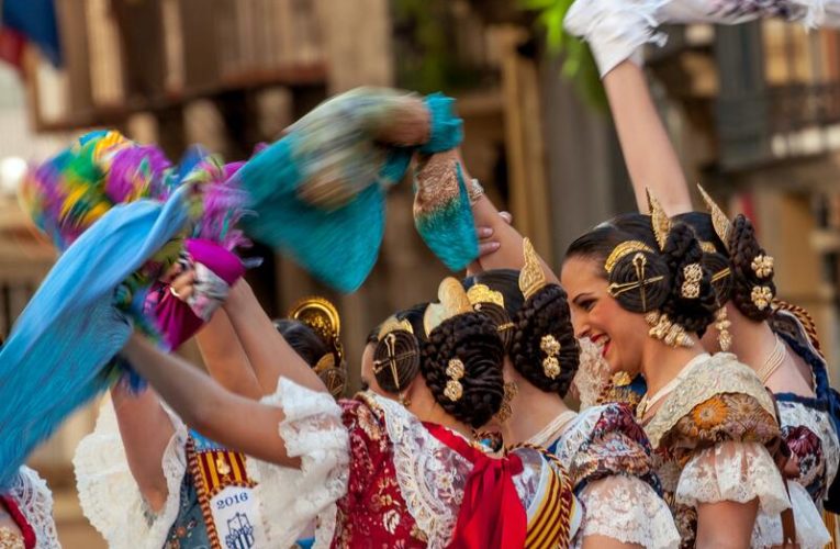 Las 6 mejores joyas para las falleras con Orfebres Peris Roca